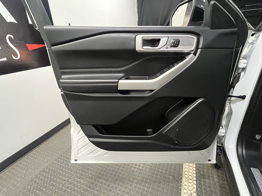 2023 Ford Explorer Image 7