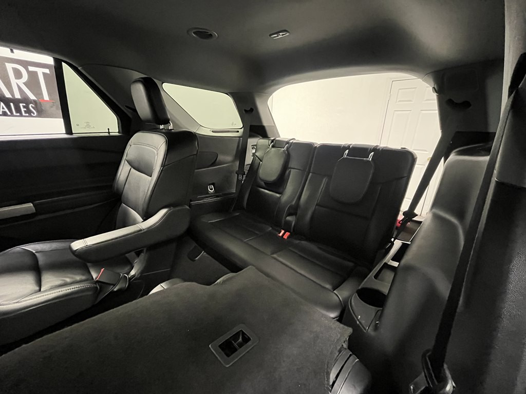 2023 Ford Explorer Image 16