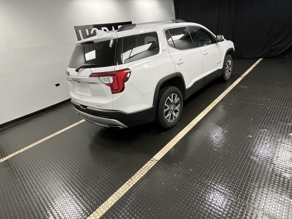 2023 GMC Acadia Image 6