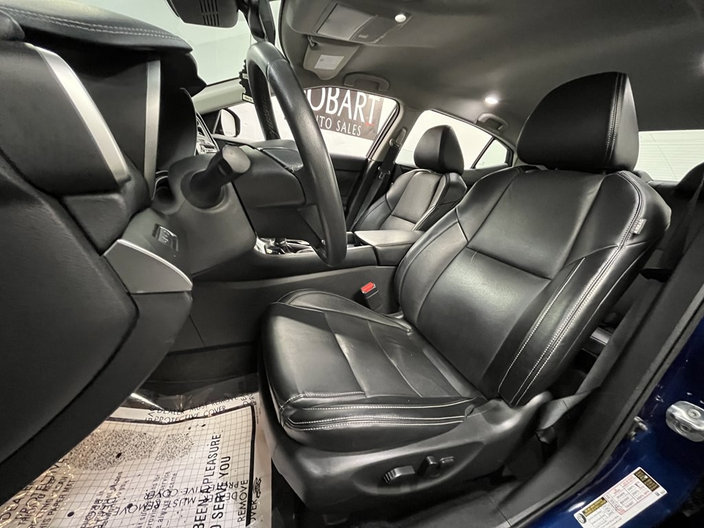 2023 Nissan Maxima Image 8