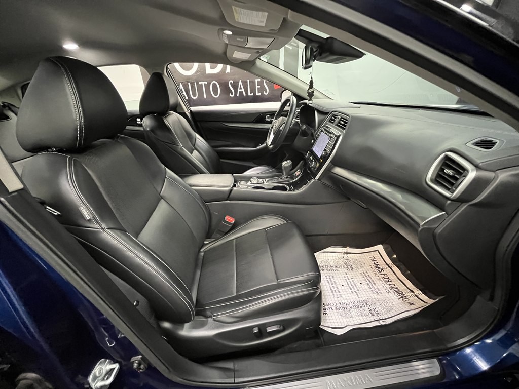 2023 Nissan Maxima Image 10