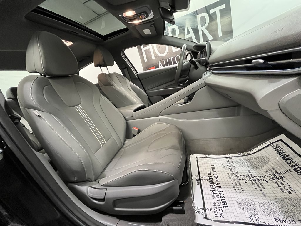 2025 Hyundai Elantra Image 11
