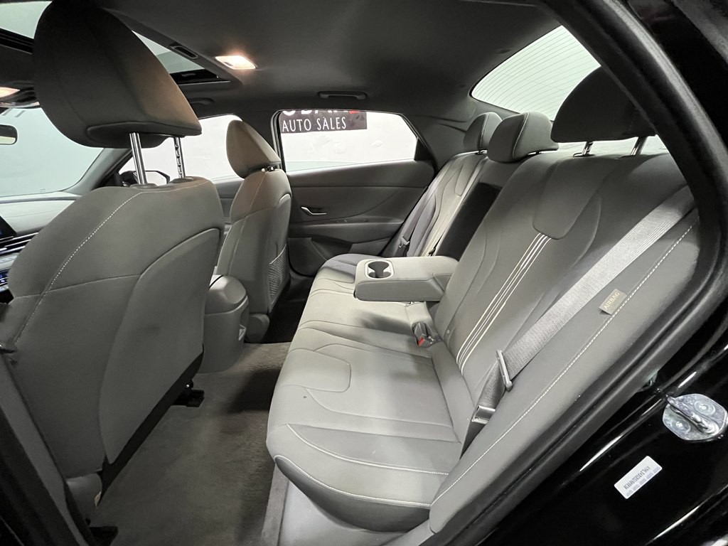 2025 Hyundai Elantra Image 14