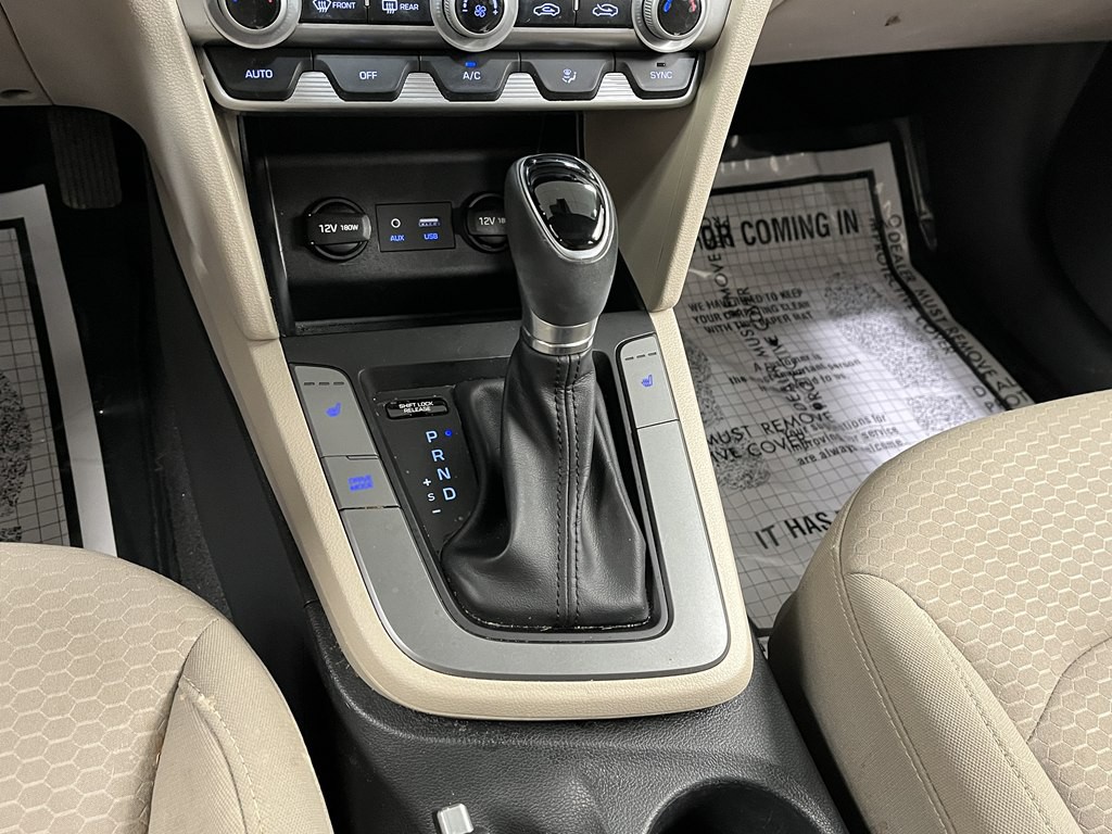 2020 Hyundai Elantra Image 18