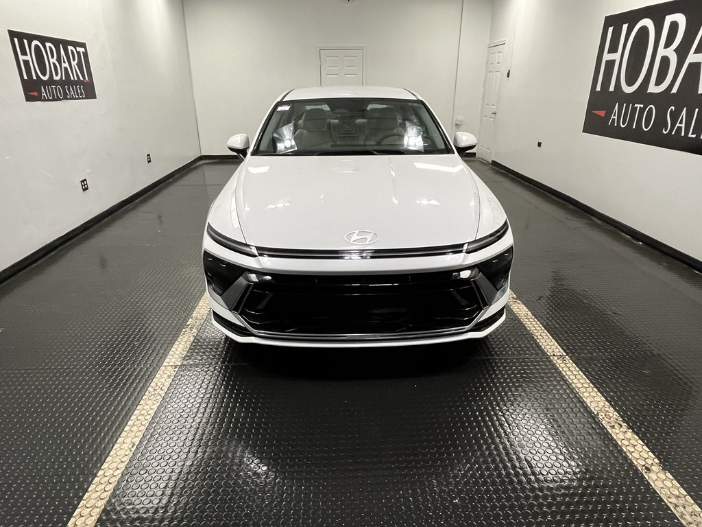 2025 Hyundai Sonata Image 2