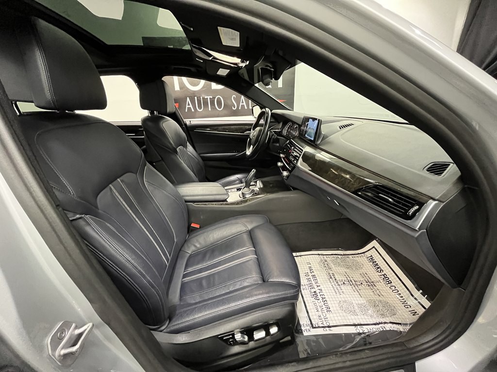 2018 BMW 5 Series Image 10