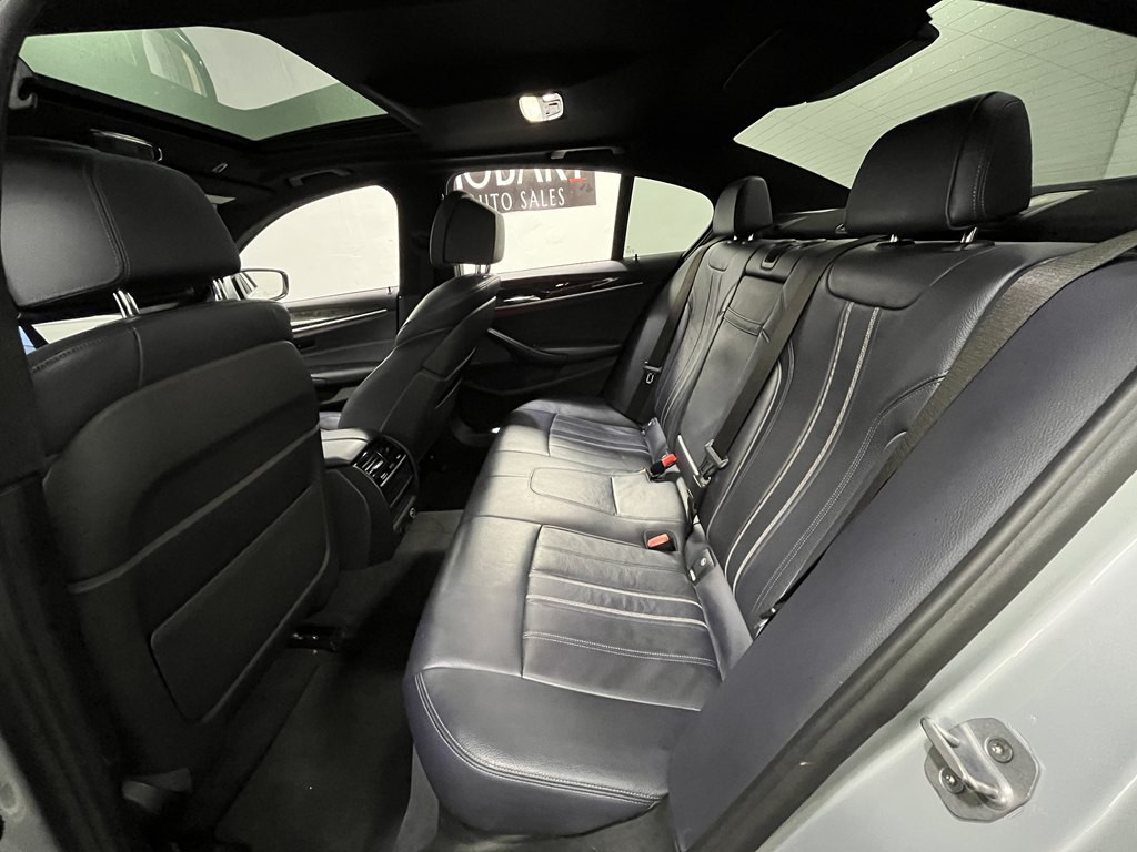2018 BMW 5 Series Image 13