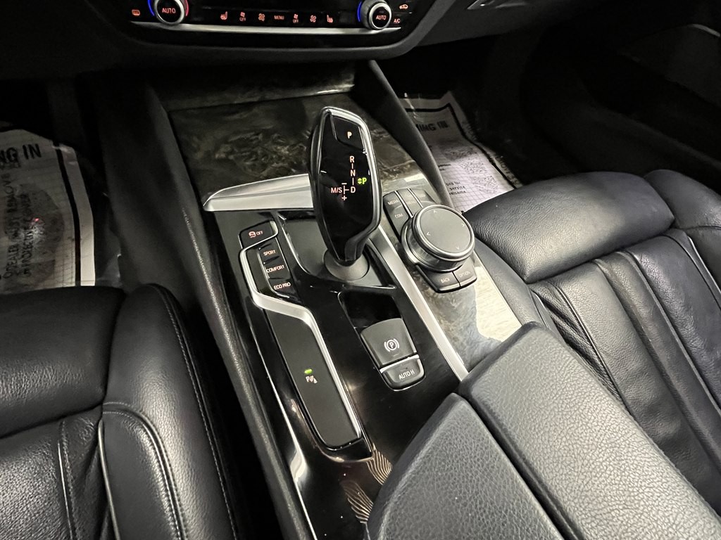 2018 BMW 5 Series Image 21