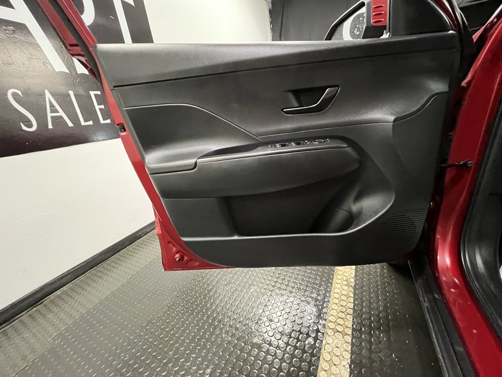 2025 Hyundai Kona Image 7