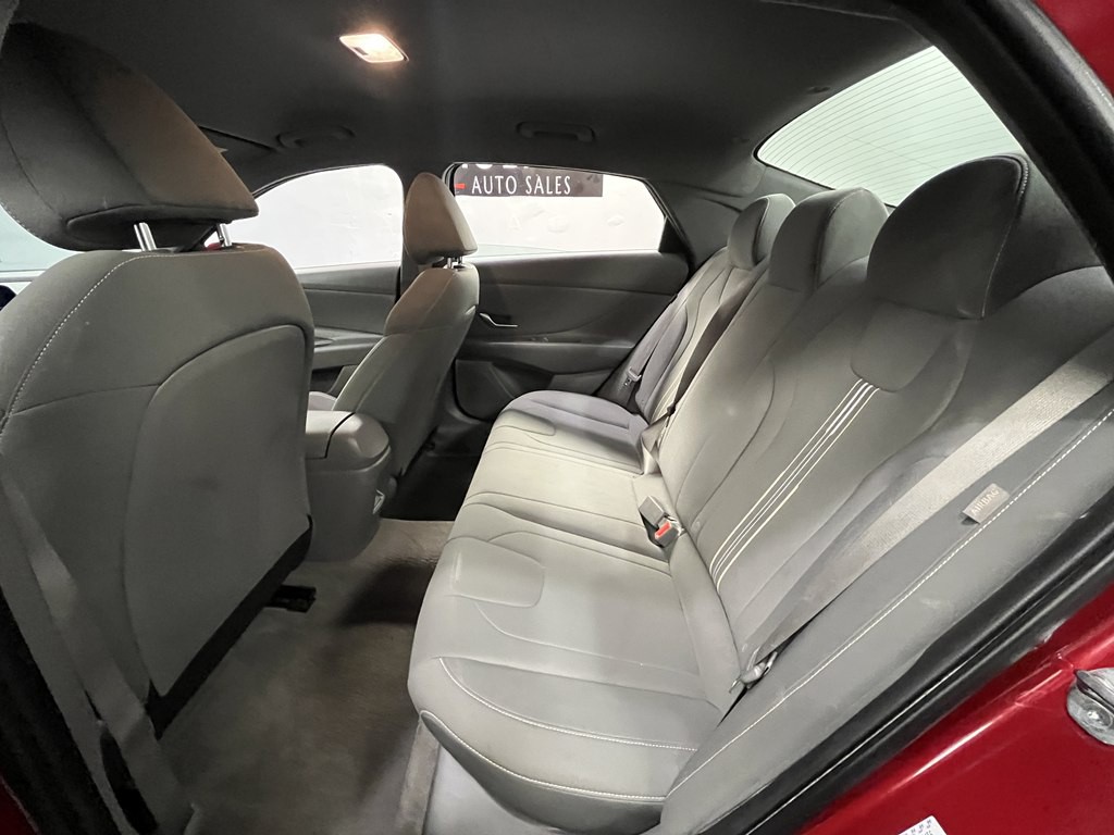 2024 Hyundai Elantra Image 12