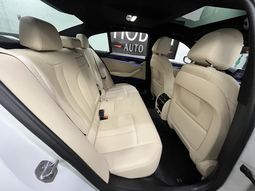 2019 BMW 5 Series Image 15