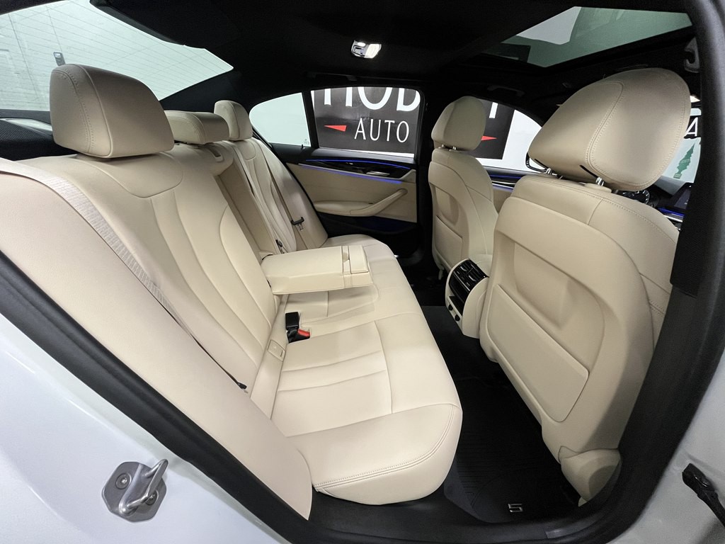 2019 BMW 5 Series Image 16
