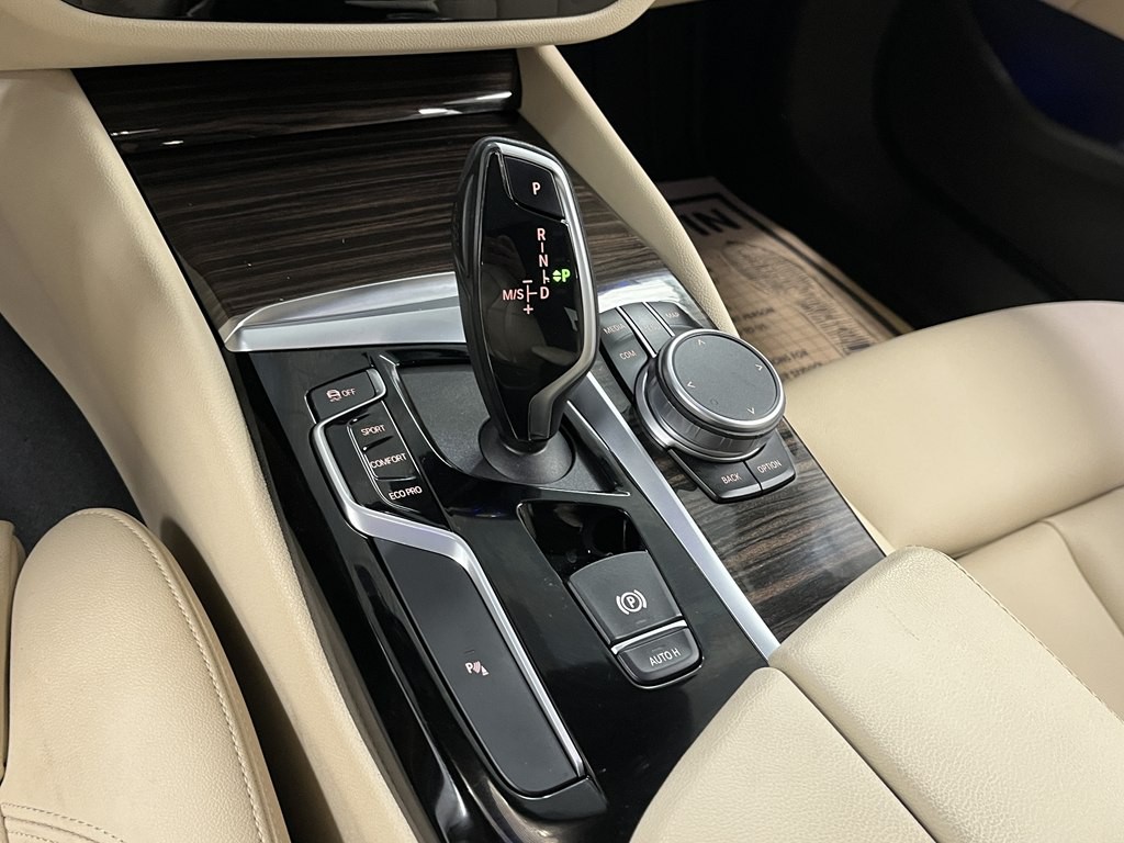 2019 BMW 5 Series Image 21