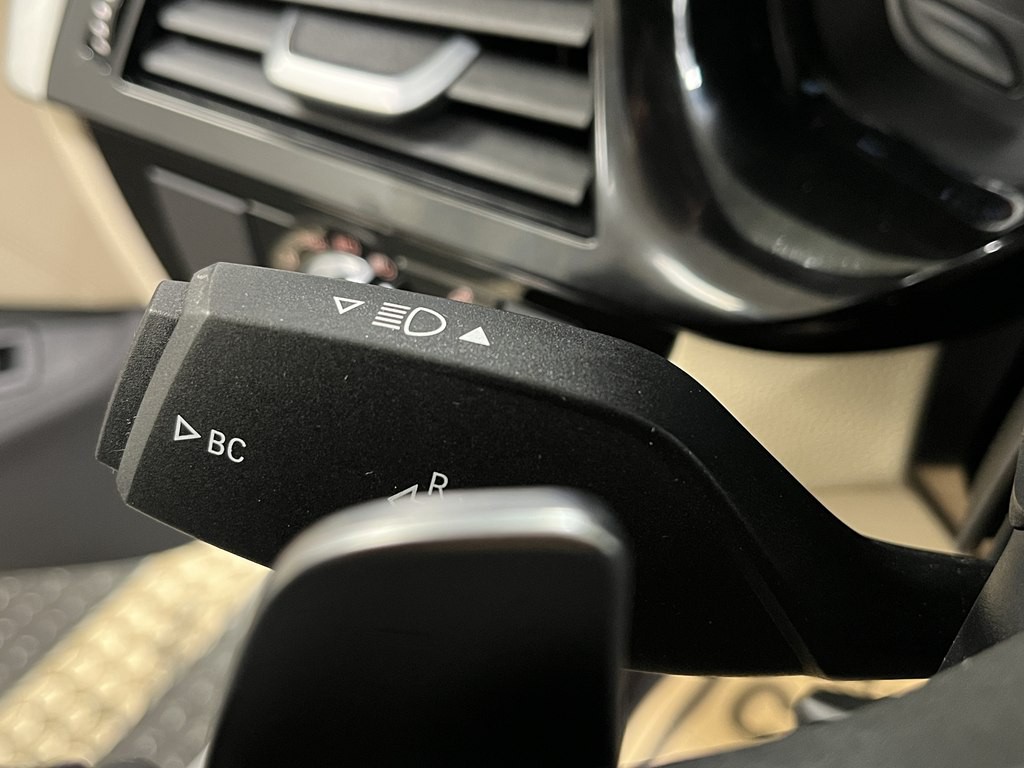 2019 BMW 5 Series Image 25