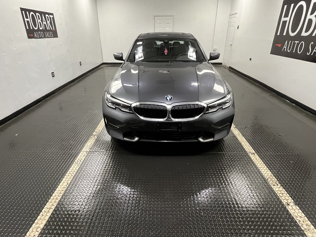 2021 BMW 3 Series Image 2