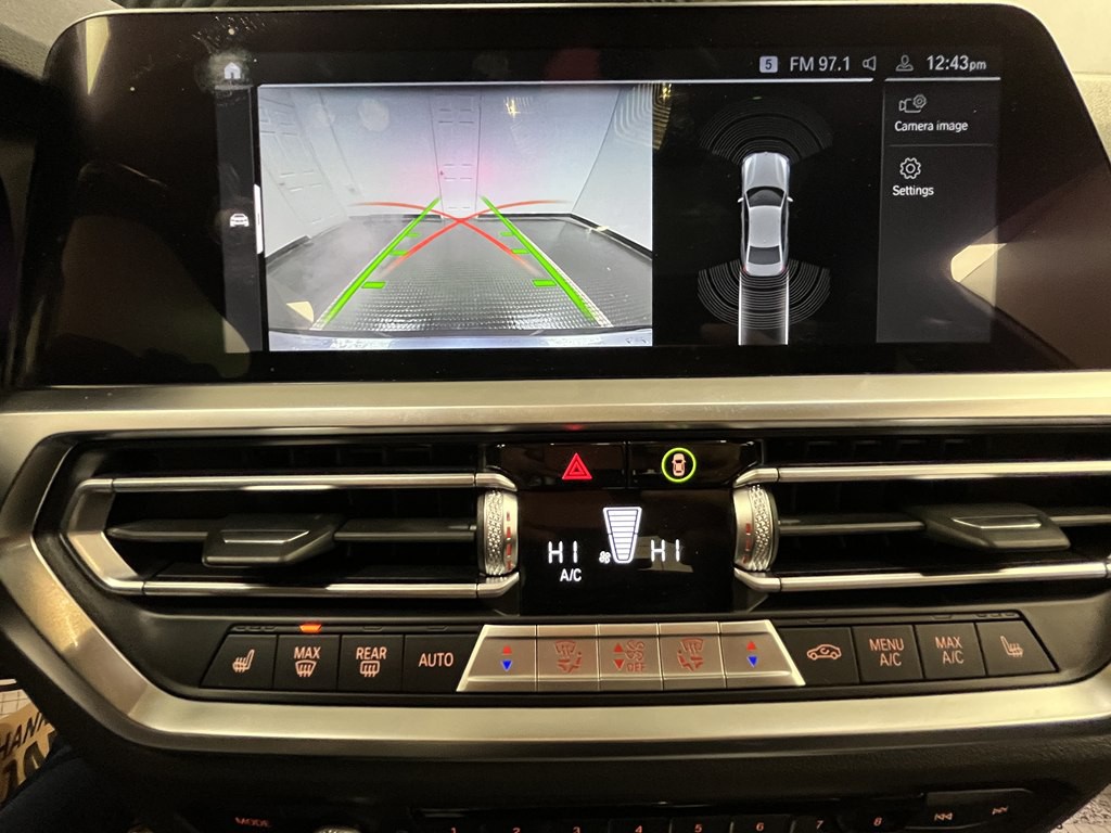 2021 BMW 3 Series Image 19