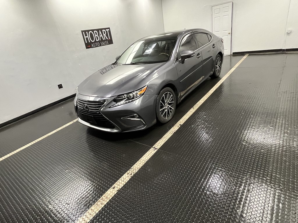 2016 Lexus ES Image 3