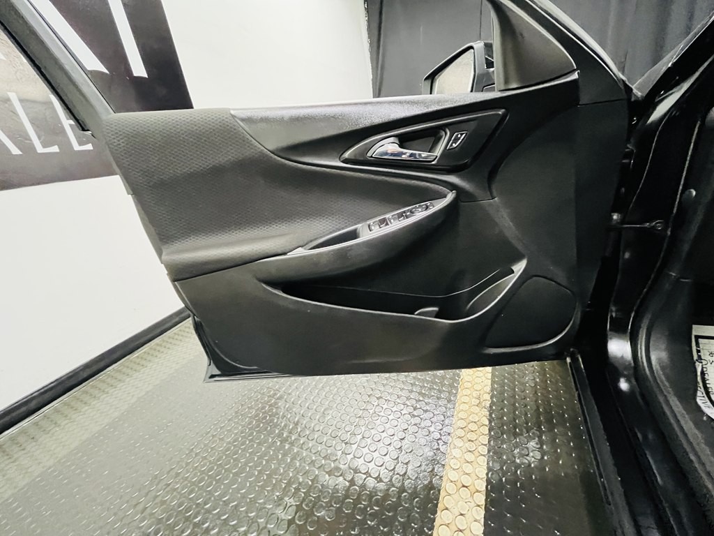 2023 Chevrolet Malibu Image 7