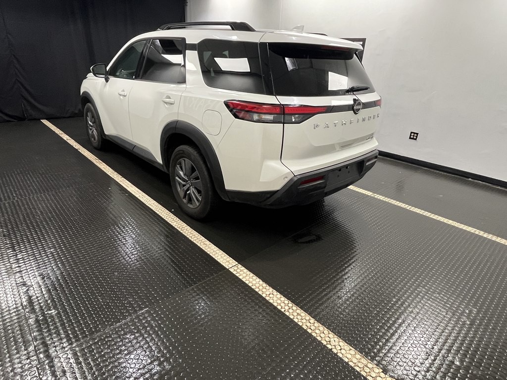 2024 Nissan Pathfinder Image 4