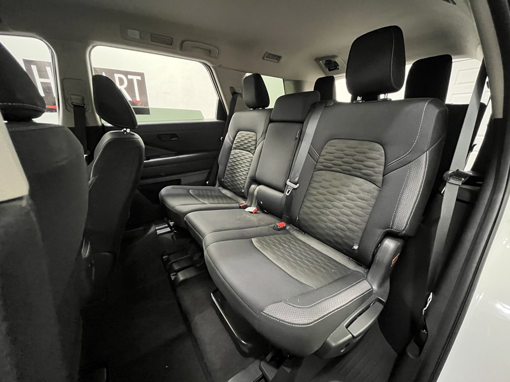 2024 Nissan Pathfinder Image 13