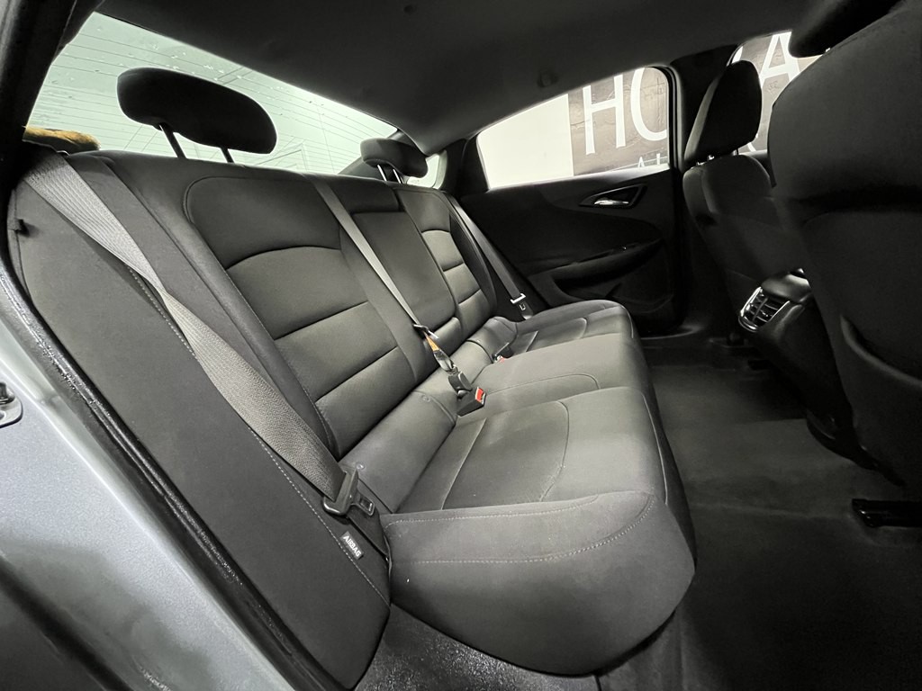 2025 Chevrolet Malibu Image 17