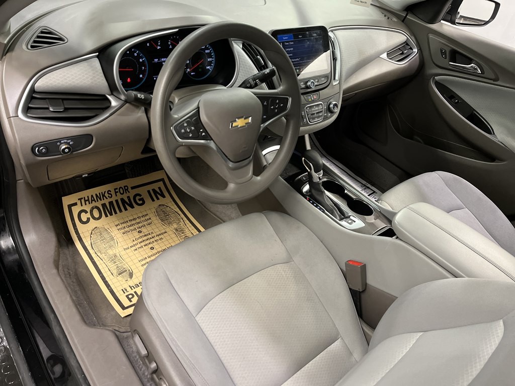 2025 Chevrolet Malibu Image 9