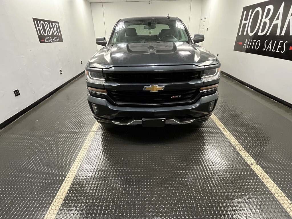 2018 Chevrolet Silverado 1500 Image 2