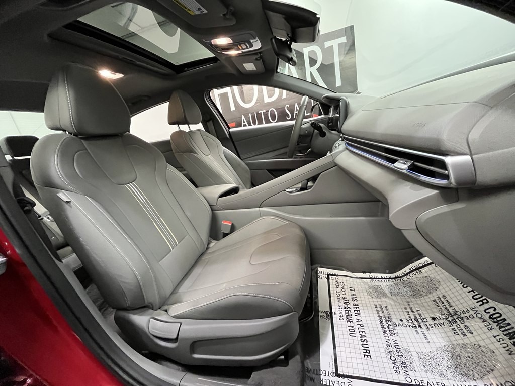 2025 Hyundai Elantra Image 10