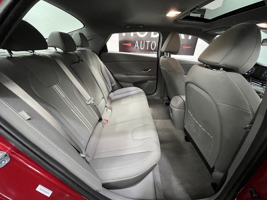 2025 Hyundai Elantra Image 16
