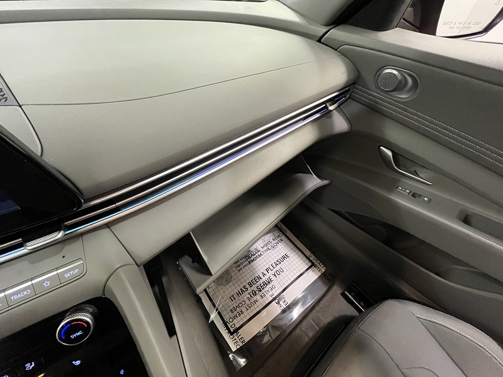 2025 Hyundai Elantra Image 21