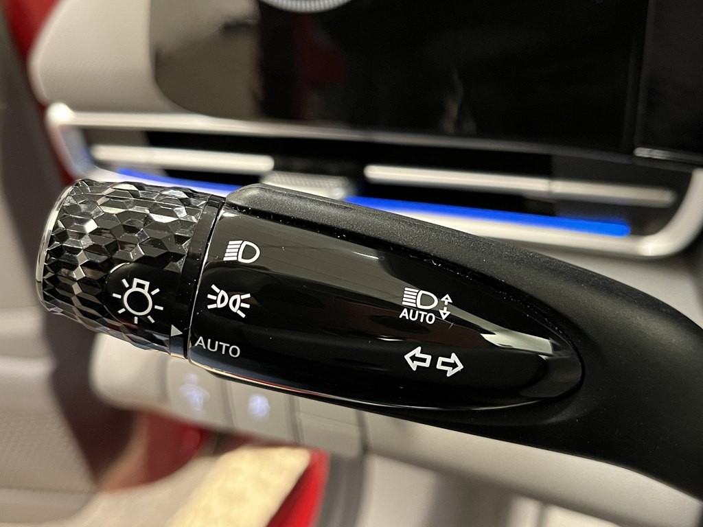 2025 Hyundai Elantra Image 24