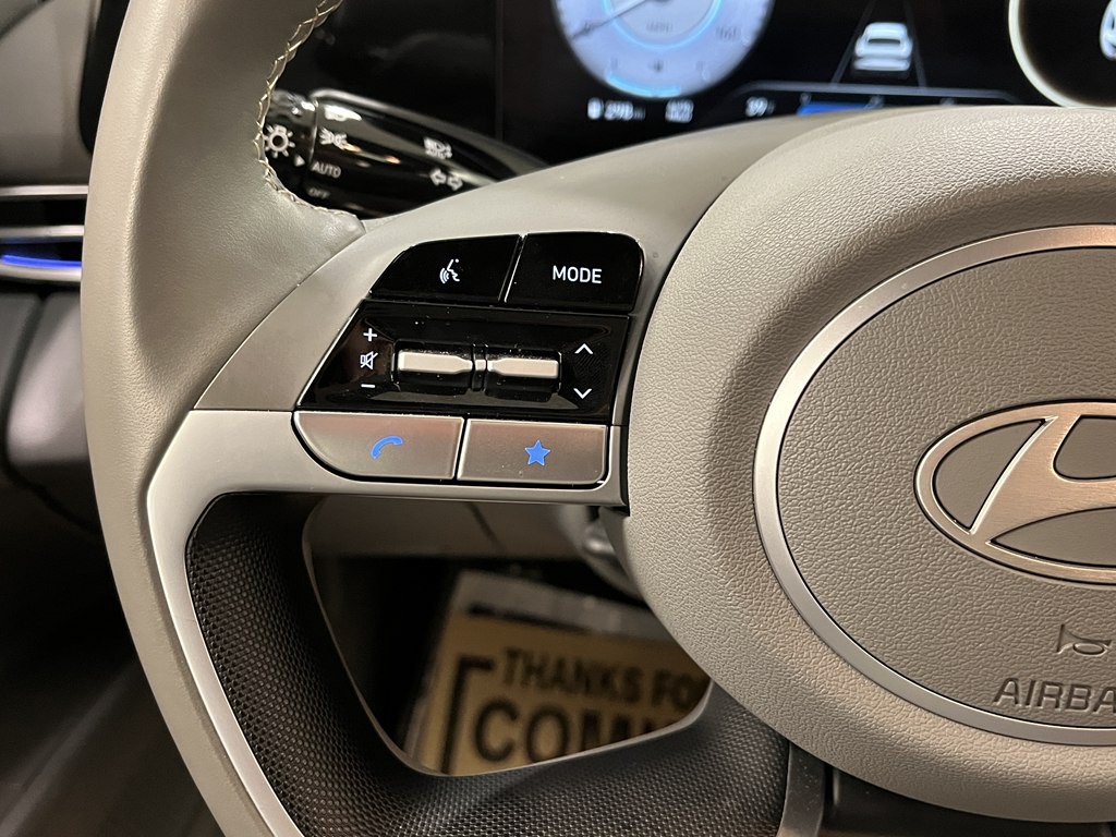 2025 Hyundai Elantra Image 26