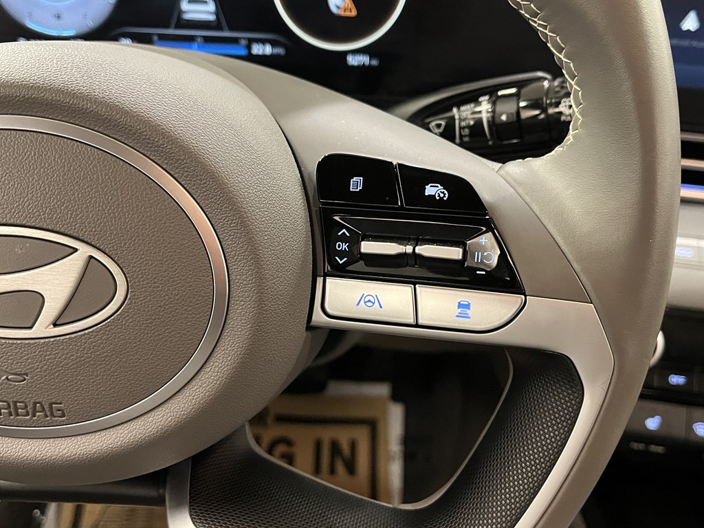 2025 Hyundai Elantra Image 27