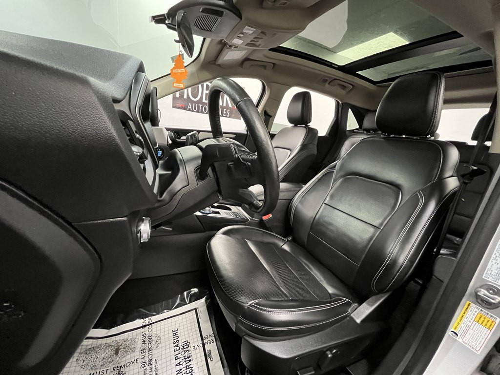 2020 Ford Escape Image 8