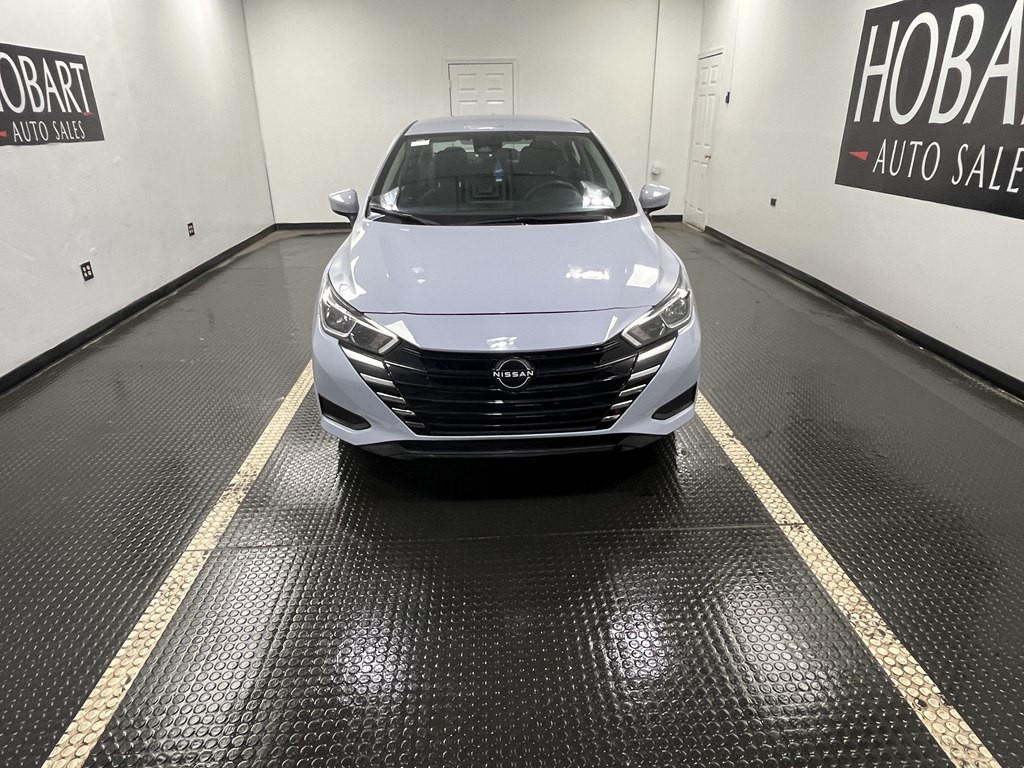 2024 Nissan Versa Image 2