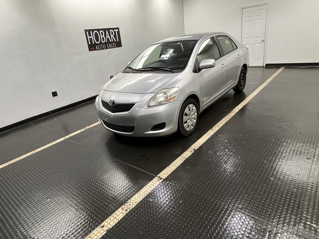 2012 Toyota Yaris Image 3