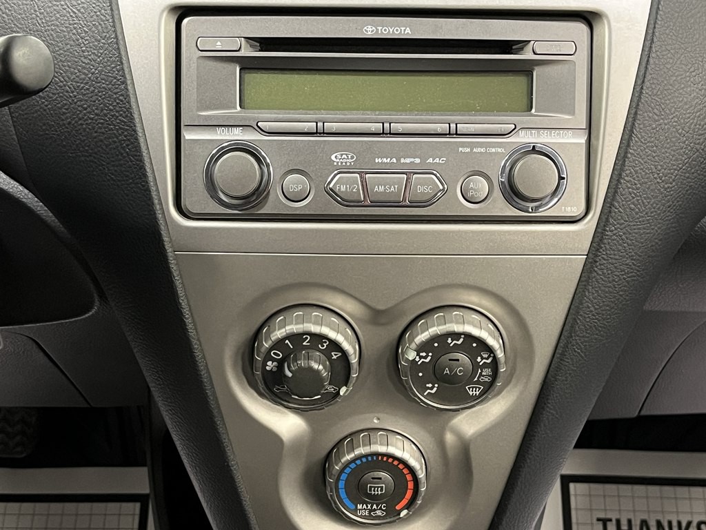 2012 Toyota Yaris Image 20