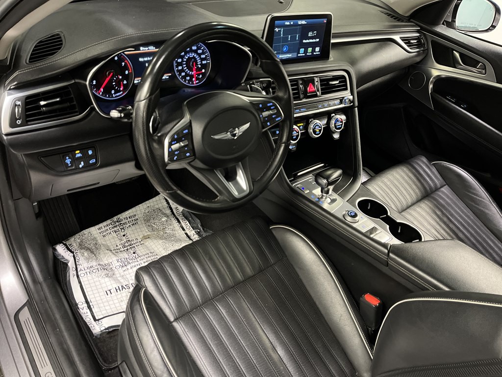2021 Genesis G70 Image 9