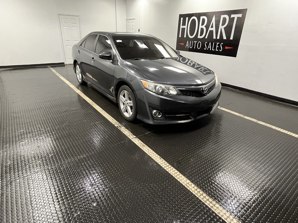 2012 Toyota Camry Image 1