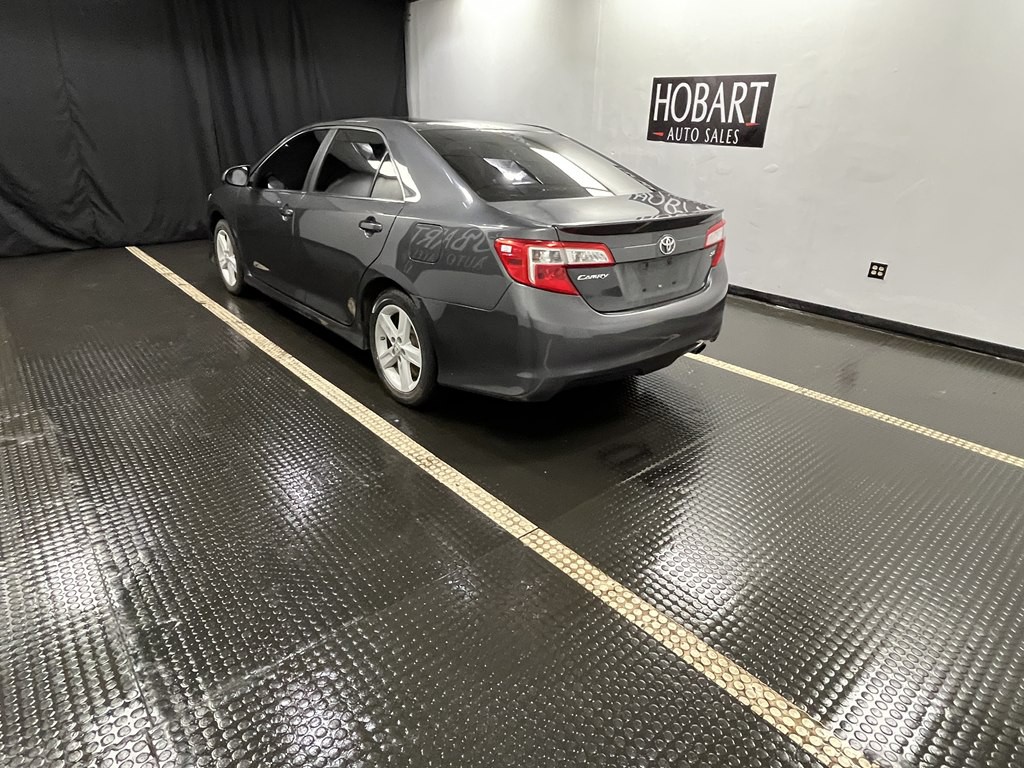 2012 Toyota Camry Image 4