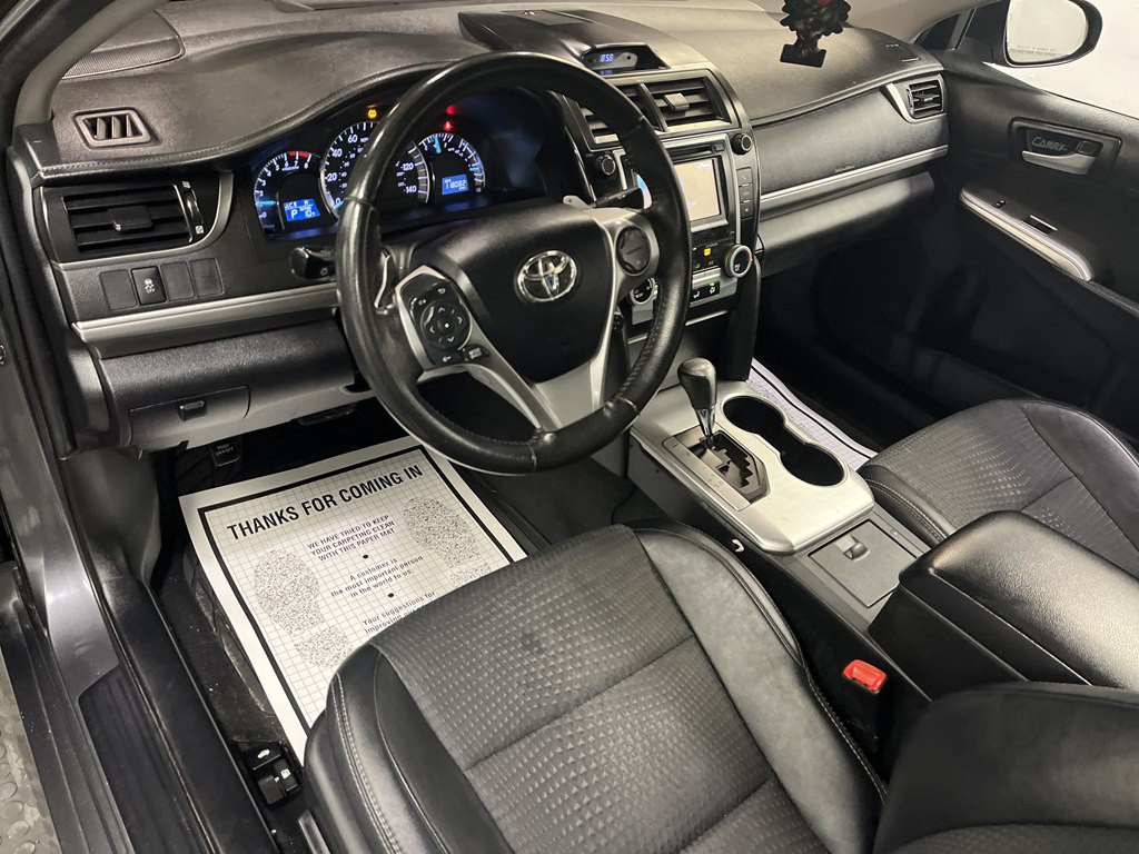2012 Toyota Camry Image 9