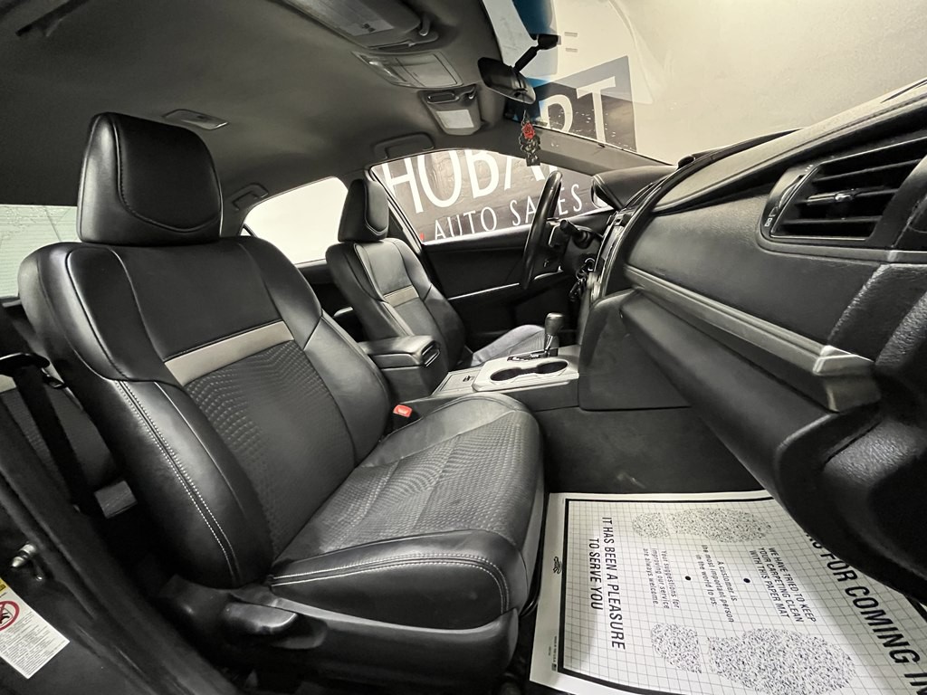 2012 Toyota Camry Image 10