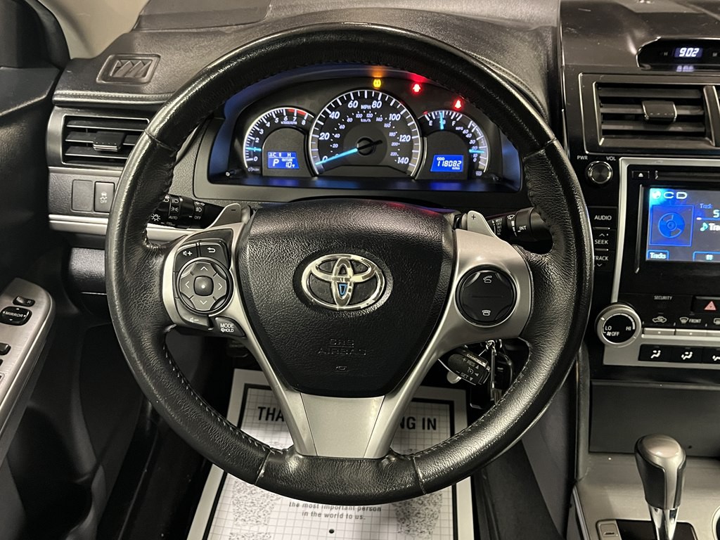 2012 Toyota Camry Image 18
