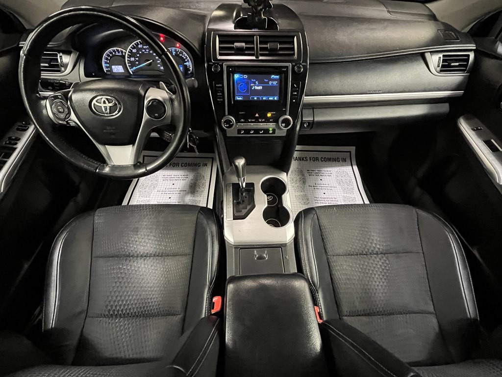 2012 Toyota Camry Image 19