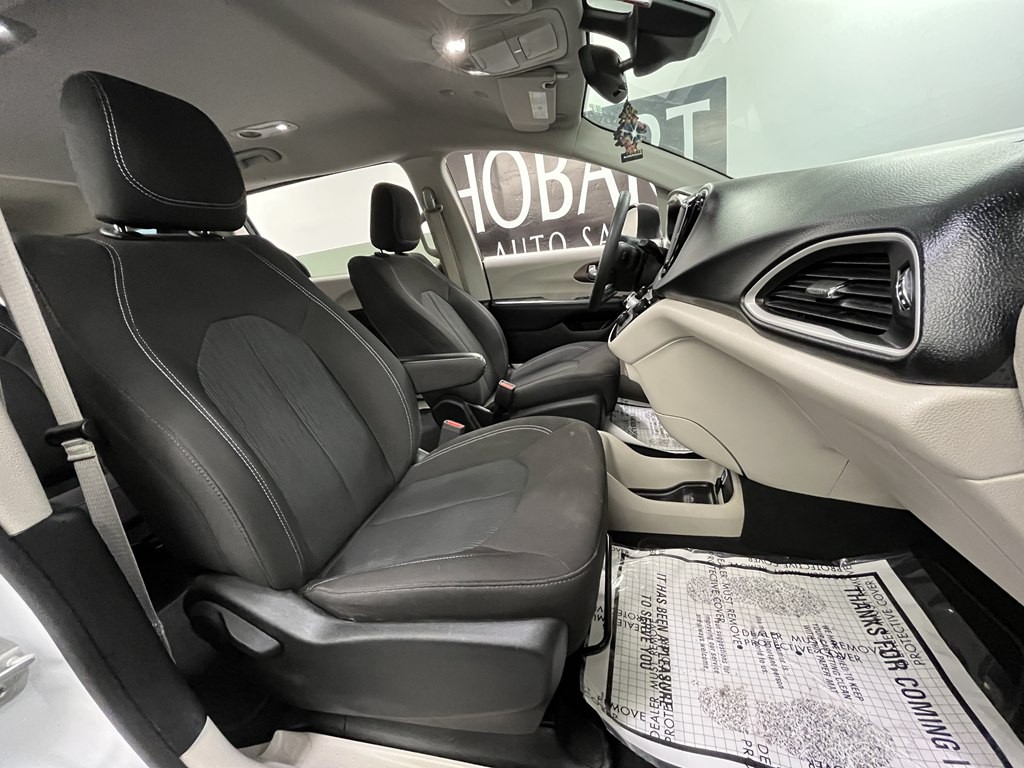 2024 Chrysler Voyager Image 11