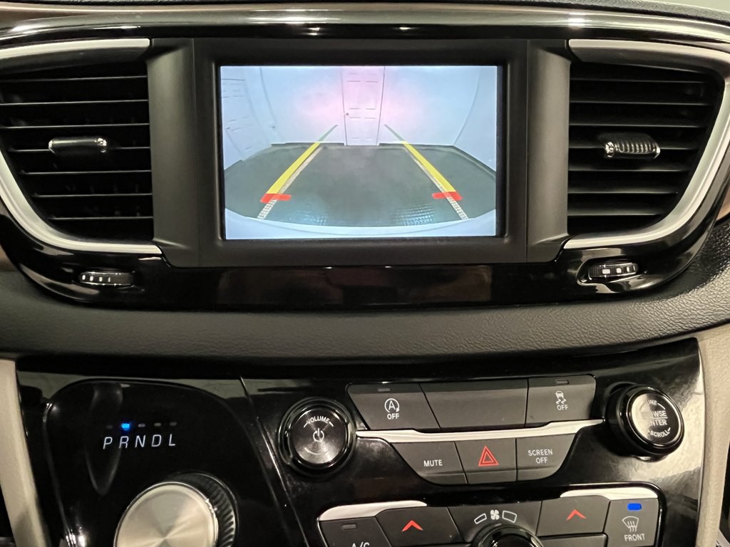 2024 Chrysler Voyager Image 19