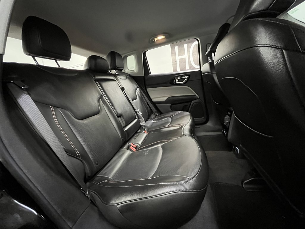 2022 Jeep Compass Image 17