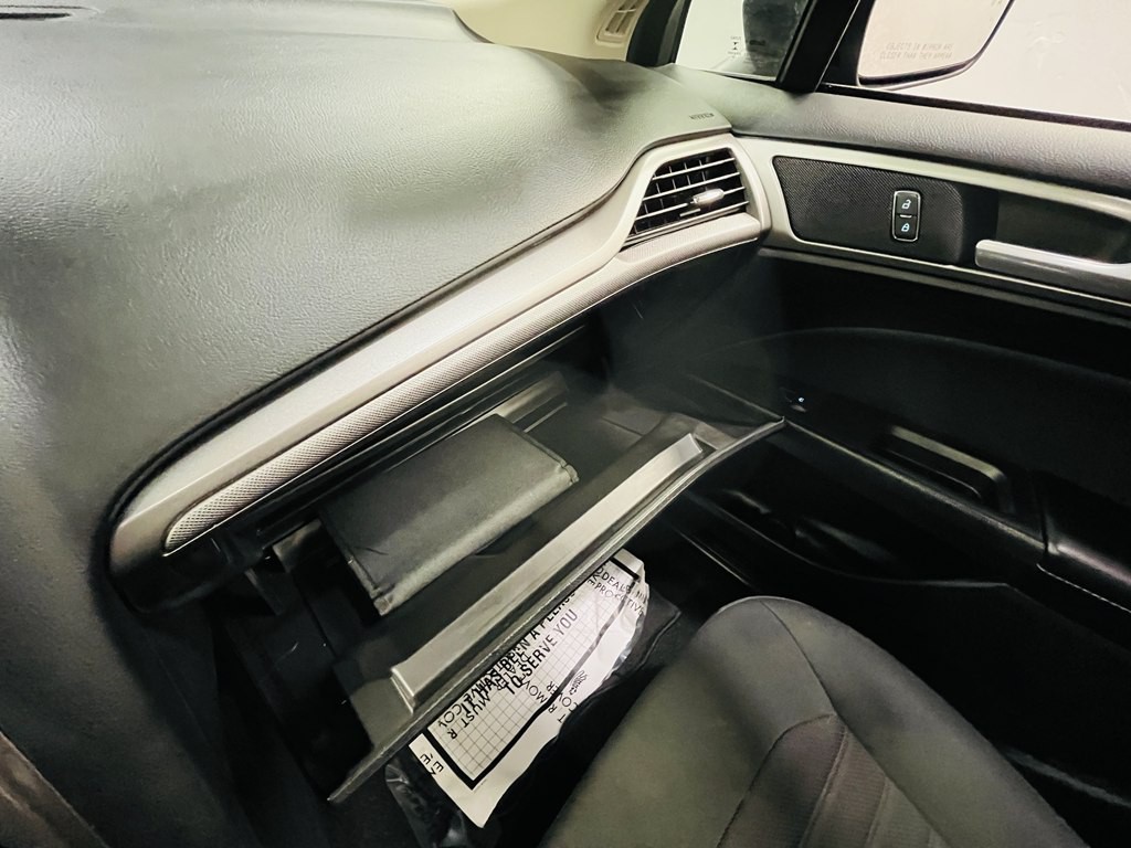 2019 Ford Fusion Image 21