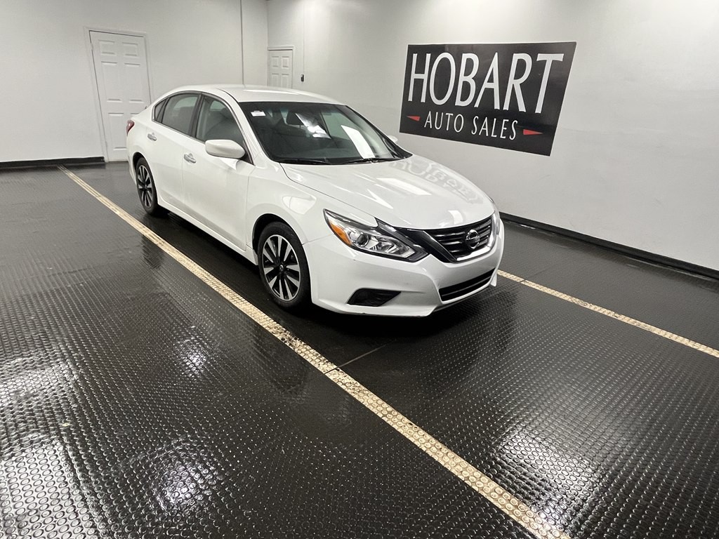 2018 Nissan Altima Image 1
