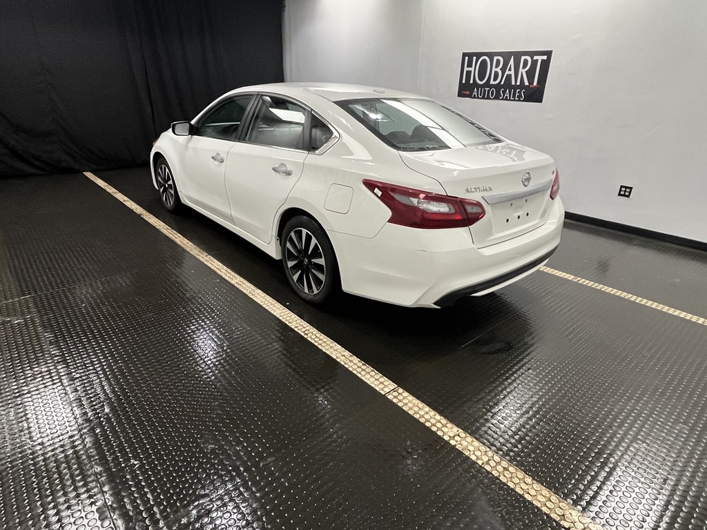 2018 Nissan Altima Image 4